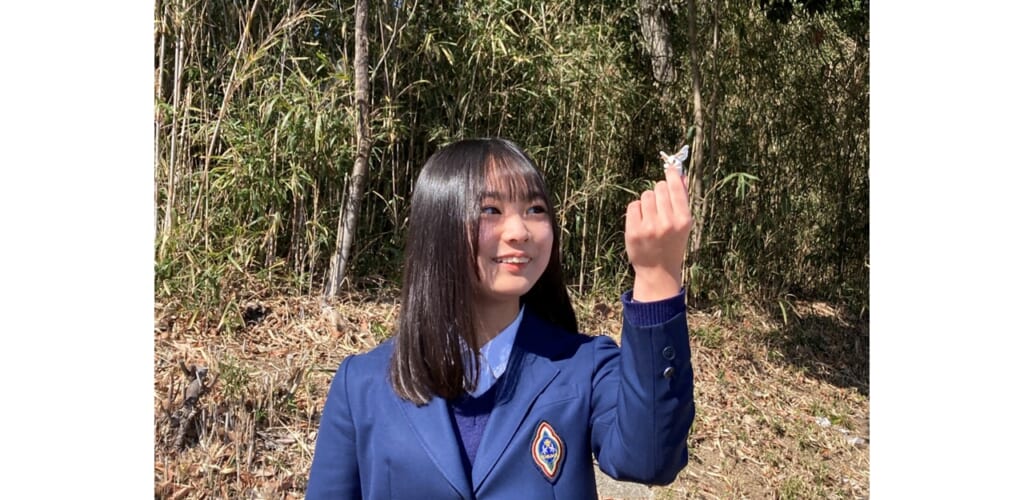 カイコ愛が，未来を染める